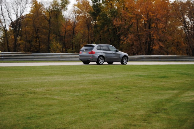 2010-bmw-x5-m-19