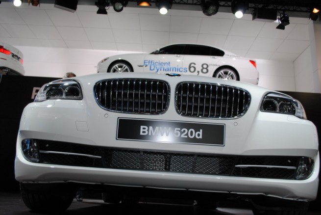 2011-bmw-5-series-geneva-motor-show-461