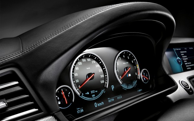 2012-bmw-m5-wallpaper-13