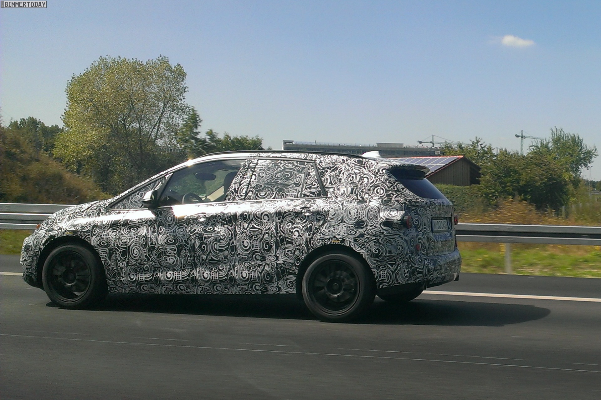 2014-BMW-1er-F46-Active-Tourer-Van-GT-Erlkoenig-03.jpg