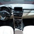 BMW 2er Active Tourer in Paris: 220d xDrive F45 in Atlantikgrau BMW 2er Active Tourer in Paris: 220d xDrive F45 in Atlantikgrau