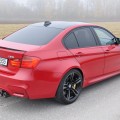 BMW M3 F80 in Imola-Rot mit BMW M Performance-Zubehör BMW M3 F80 in Imola-Rot mit BMW M Performance-Zubehör