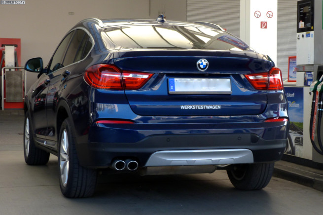 2014-BMW-X4-F26-xLine-Tiefseeblau-Metall