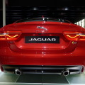 Paris 2014: Jaguar XE Limousine als neuer 3er-Gegner präsentiert Paris 2014: Jaguar XE Limousine als neuer 3er-Gegner präsentiert