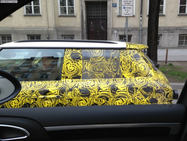 2014-MINI-F56-Dachreling-Erlkoenig-Dachtraeger-4
