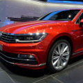 Paris 2014: VW Passat R-Line mit 240 PS Biturbo-Diesel & 4Motion