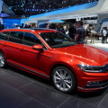 Paris 2014: VW Passat R-Line mit 240 PS Biturbo-Diesel & 4Motion