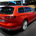Paris 2014: VW Passat R-Line mit 240 PS Biturbo-Diesel & 4Motion