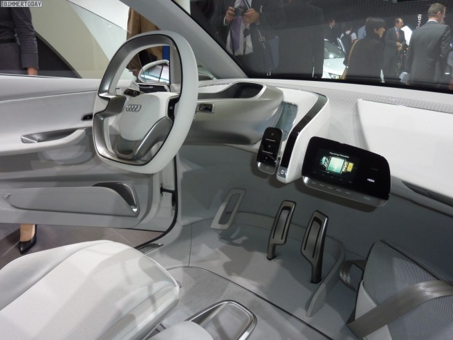 Audi-A2-Concept-IAA-2011-03