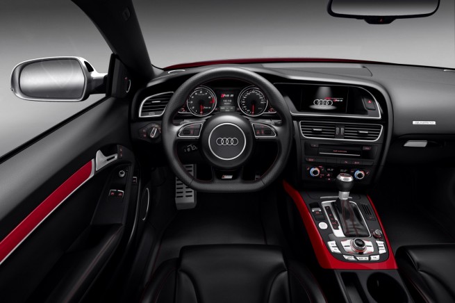 Audi-RS5-IAA-2011-offiziell-05