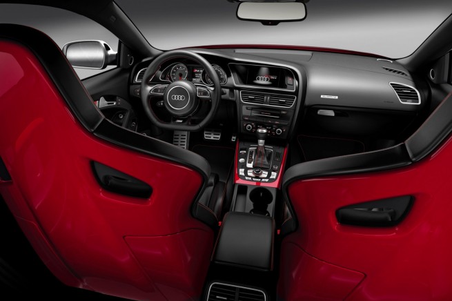 Audi-RS5-IAA-2011-offiziell-06