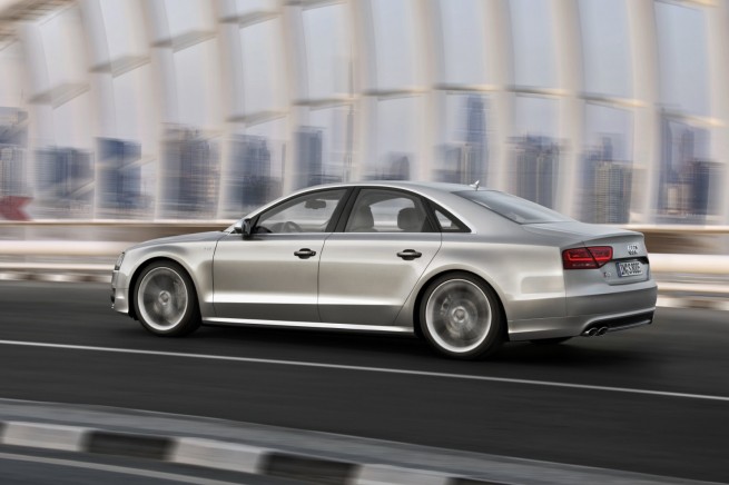 Audi-S8-IAA-2011-offiziell-03