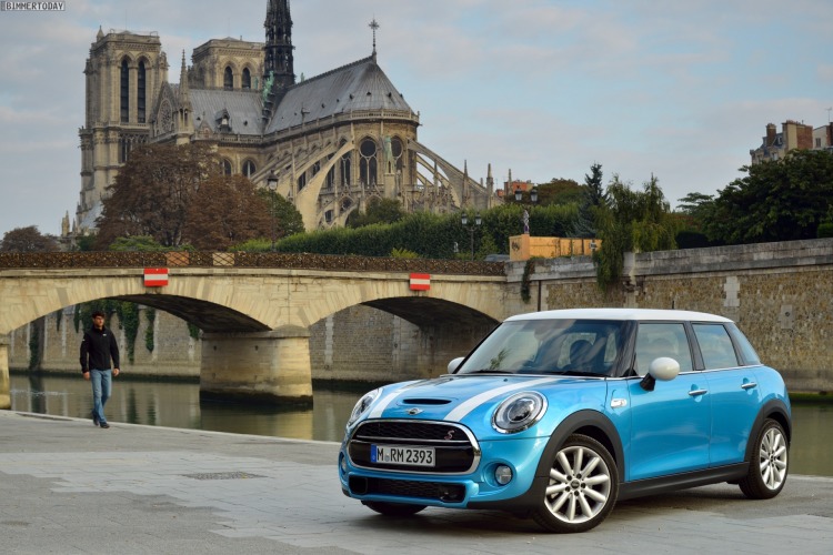 Roadster-Vision Superleggera und MINI Fünftürer F55 in Paris 2014 Roadster-Vision Superleggera und MINI Fünftürer F55 in Paris 2014