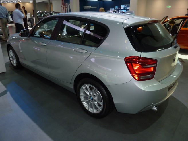 BMW-116i-F20-IAA-2011-14