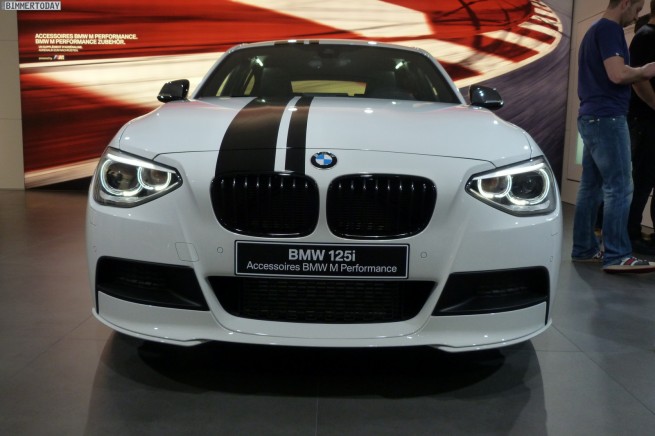 BMW-125i-M-Performance-Paket-Genf-2012-12