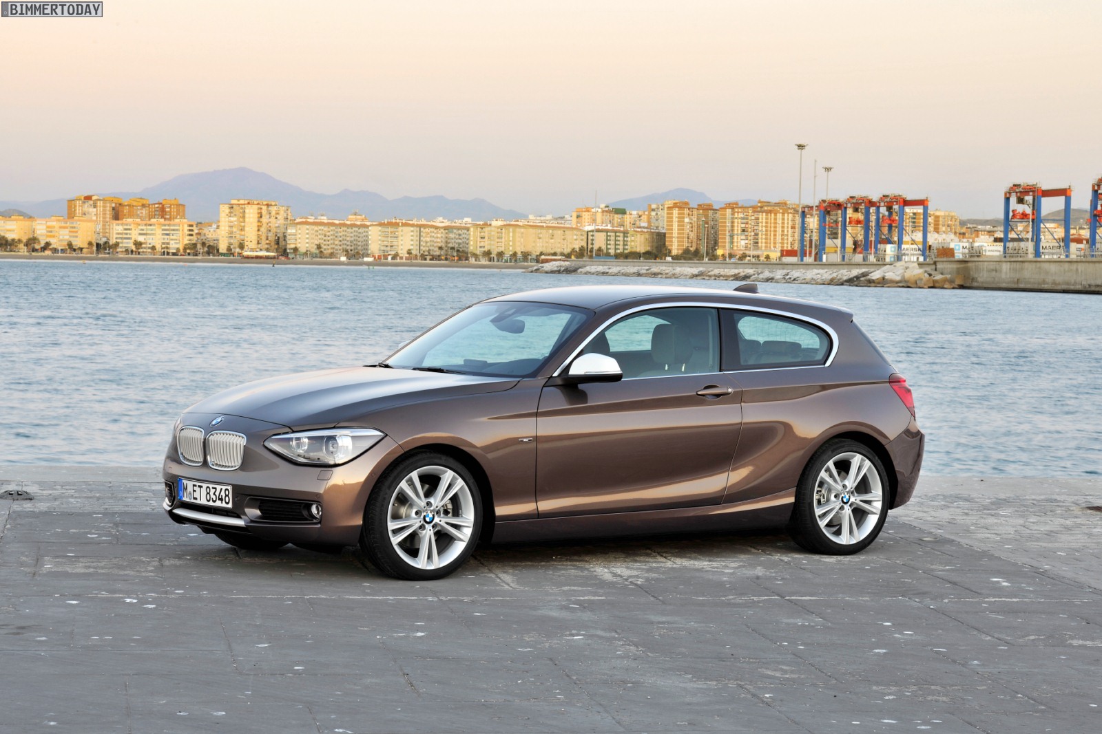 BMW-1er-Dreituerer-F21-125d-2012-AMI-14.jpg