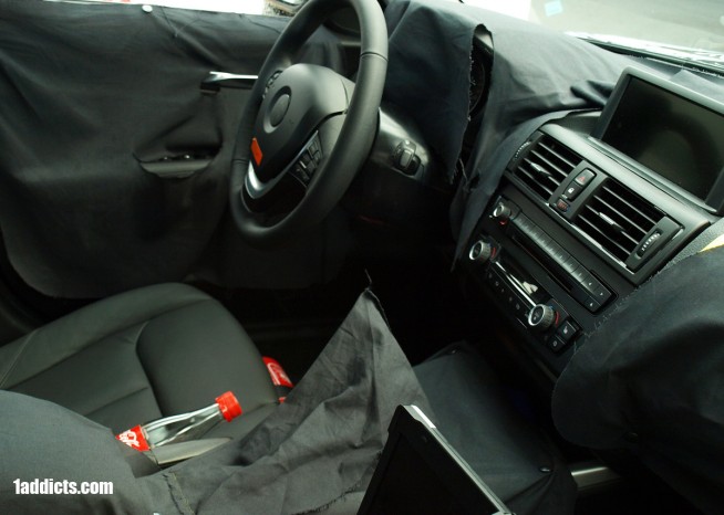 BMW-1er-F20-Interieur-Spyshots-1addicts