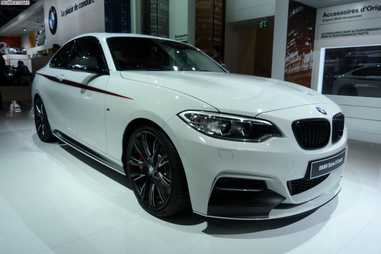 Paris 2014: BMW M235i Coupé mit BMW M Performance Tuning Paris 2014: BMW M235i Coupé mit BMW M Performance Tuning