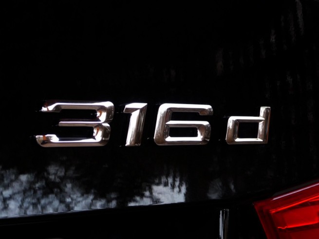 BMW-316d-E90-LCI-02