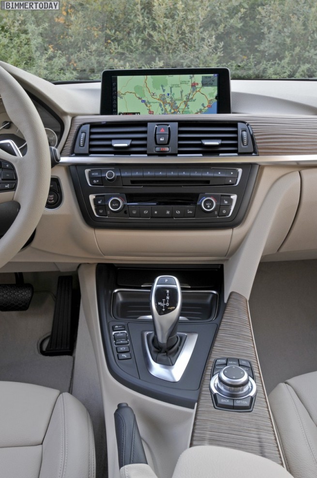 BMW-320d-F30-Modern-Line-Interieur-2012-02