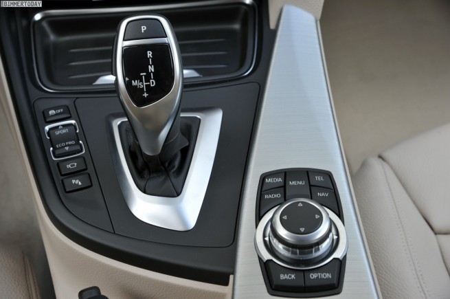 BMW-320d-F30-Modern-Line-Interieur-2012-14