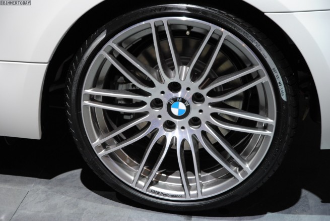 BMW-335i-Performance-E92-Paris-2010-08