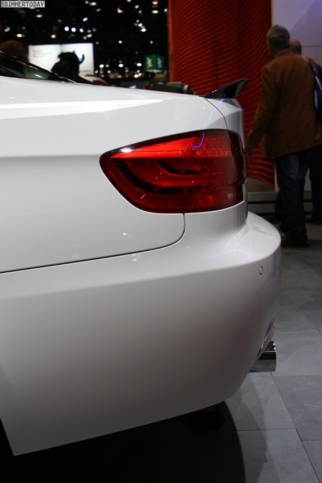 BMW-335i-Performance-E92-Paris-2010-19