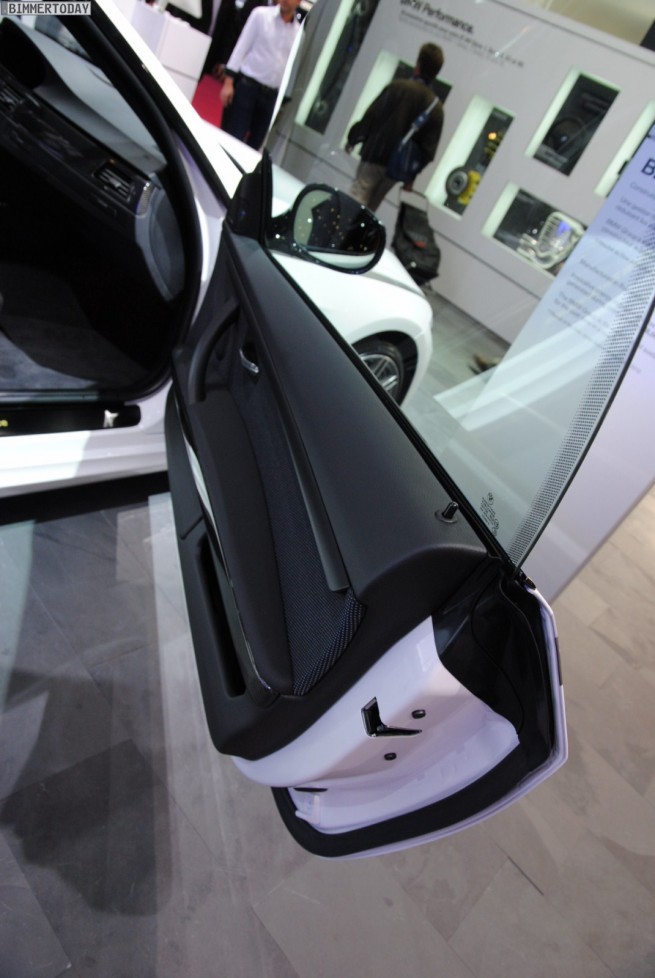 BMW-335i-Performance-E92-Paris-2010-33