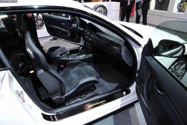 BMW-335i-Performance-E92-Paris-2010-34