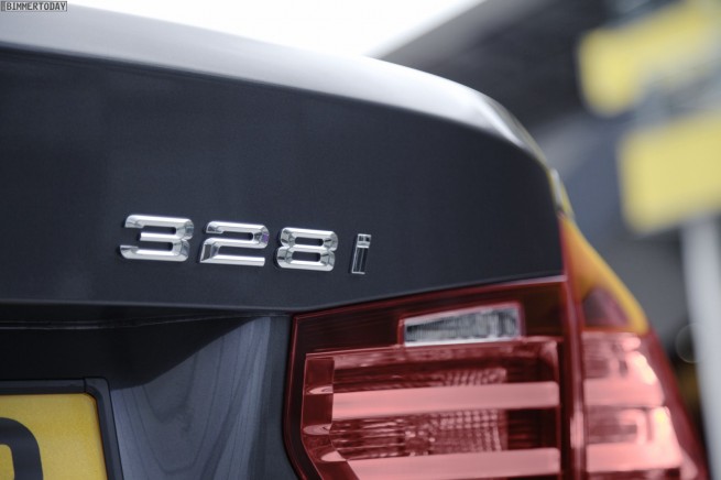 BMW-3er-F30-335i-2012-Luxury-Line-Wallpaper-RHD-24