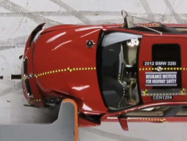 BMW-3er-F30-Crash-Test-IIHS-2012-marginal
