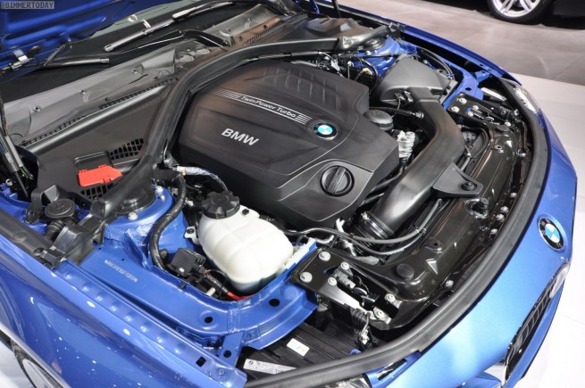 BMW-3er-F30-M-Sportpaket-335i-NAIAS-Detroit-Auto-Show-2012-25