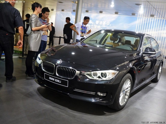 BMW-3er-F35-Langversion-Auto-China-2012-Peking-03