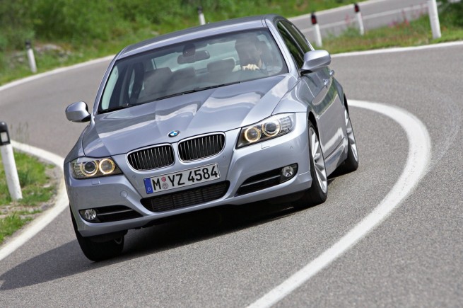 BMW-3er-Limousine-E90-02