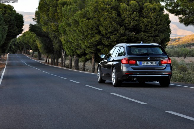 BMW-3er-Touring-F31-330d-Modern-Line-2012-06