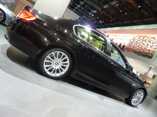 BMW-530d-xDrive-F10-Individual-Citrinschwarz-Metallic-IAA-2011-18