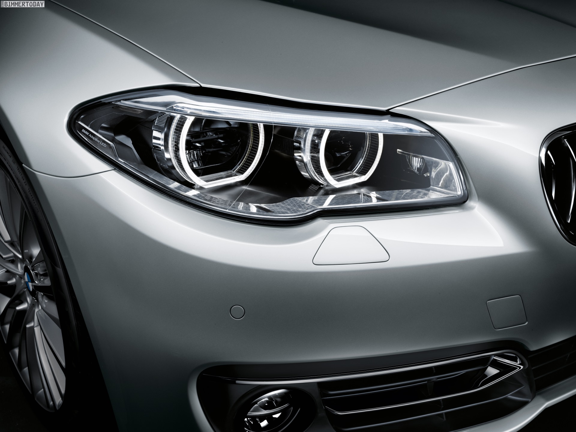 BMW-5er-Facelift-2013-F10-LCI-Limousine-Voll-LED-1.jpg