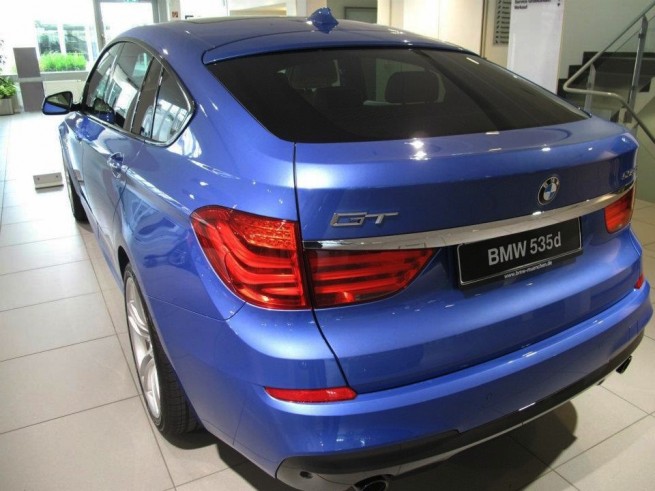 BMW-5er-GT-F07-M-Sportpaket-Individual-Neptune-Blue-Metallic-02