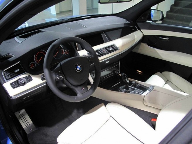 BMW-5er-GT-F07-M-Sportpaket-Individual-Neptune-Blue-Metallic-04