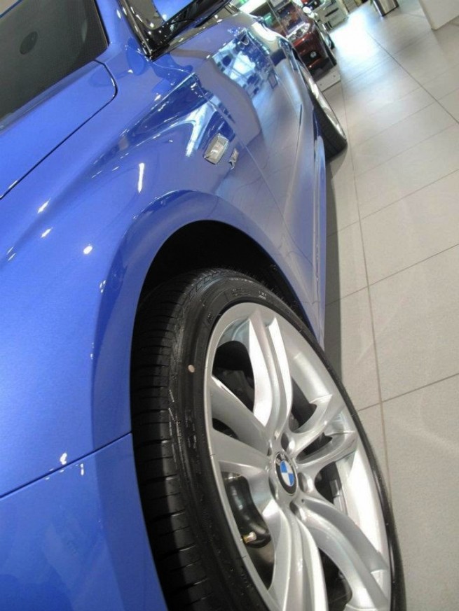 BMW-5er-GT-F07-M-Sportpaket-Individual-Neptune-Blue-Metallic-06