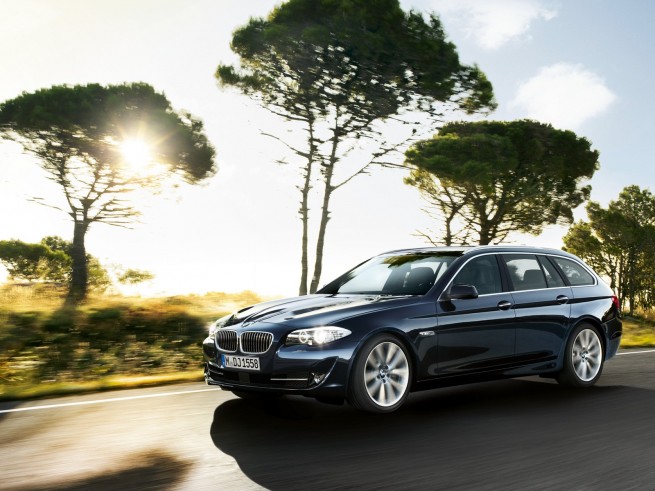 BMW-5er-Touring-F11-Wallpaper-05