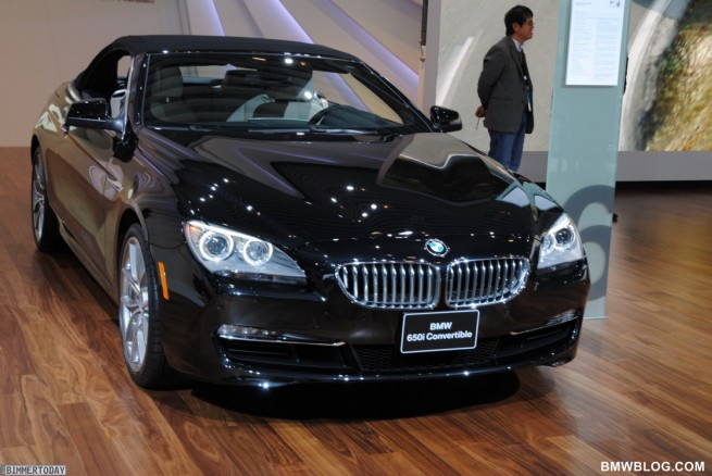 BMW-650i-Cabrio-F12-Saphirschwarz-NAIAS-Detroit-2011-Exterieur-23