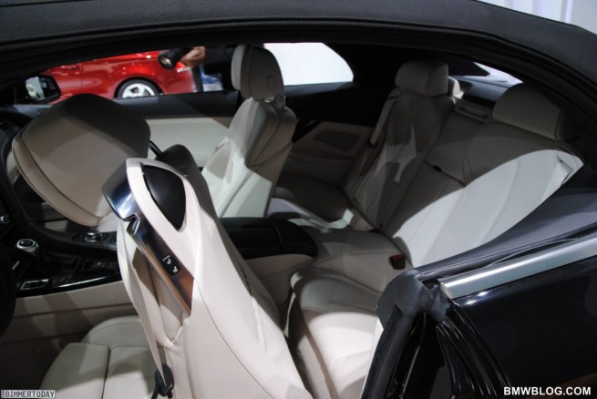 BMW-650i-Cabrio-F12-Saphirschwarz-NAIAS-Detroit-2011-Interieur-05