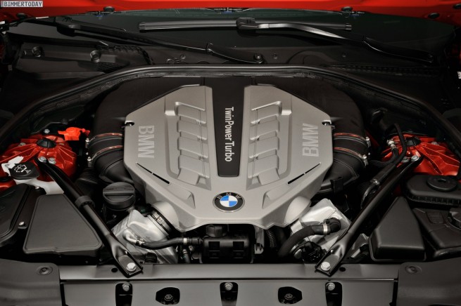 BMW-6er-Coup%C3%A9-F13-Motorraum-650i-02-655x436.jpg