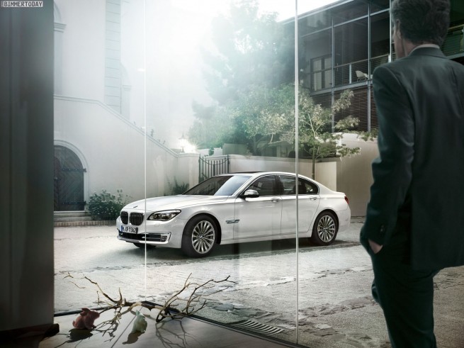 BMW-7er-2012-Facelift-F01-LCI-Wallpaper-1600x1200-02