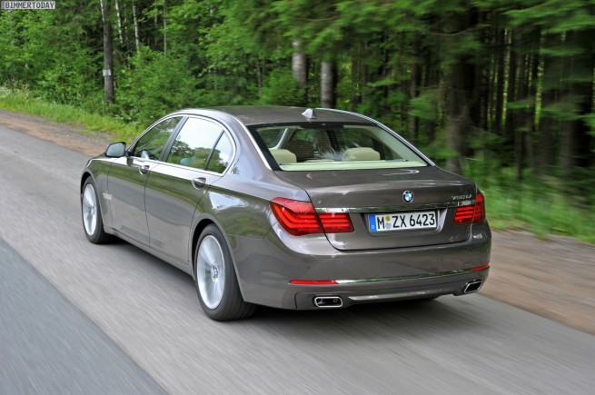 BMW-7er-Facelift-2012-750Li-F02-LCI-St-Petersburg-11