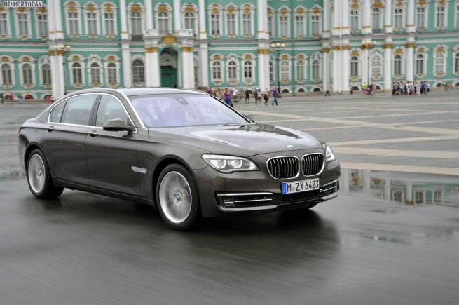 BMW-7er-Facelift-2012-750Li-F02-LCI-St-Petersburg-17
