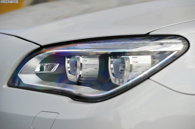 BMW-7er-Facelift-2012-750i-F01-LCI-St-Petersburg-02
