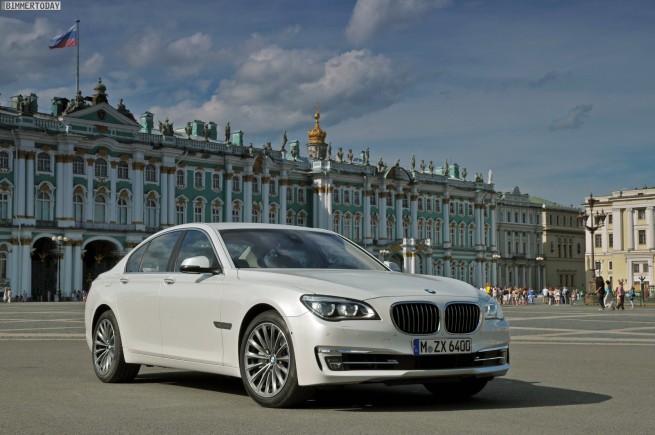 BMW-7er-Facelift-2012-750i-F01-LCI-St-Petersburg-27
