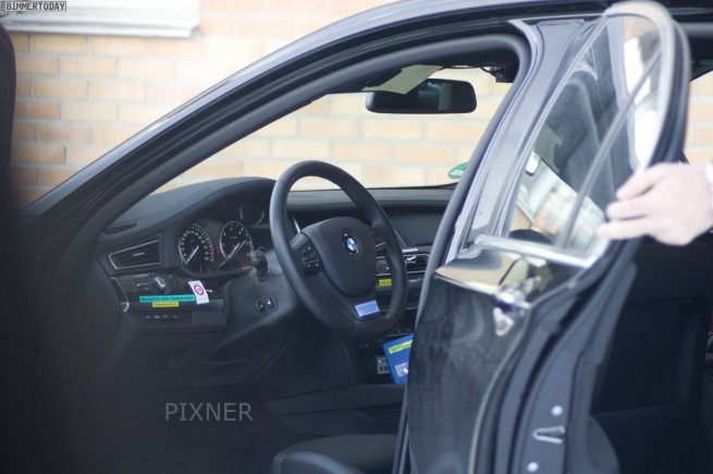BMW-7er-Facelift-2012-F01-LCI-M-Sportpaket-Interieur-Spyshots-Pixner-02